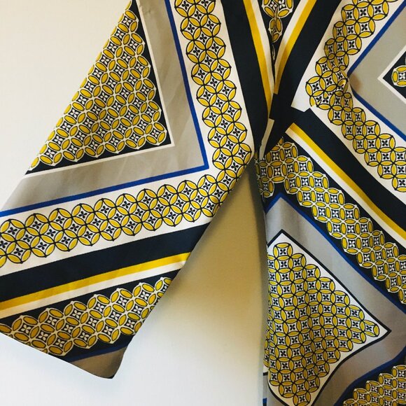 Banana Republic Long Sleeve Keyhole Geometric Shift Dress - Picture 6 of 16